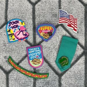 6 Girl Scout Patches and Pins Y